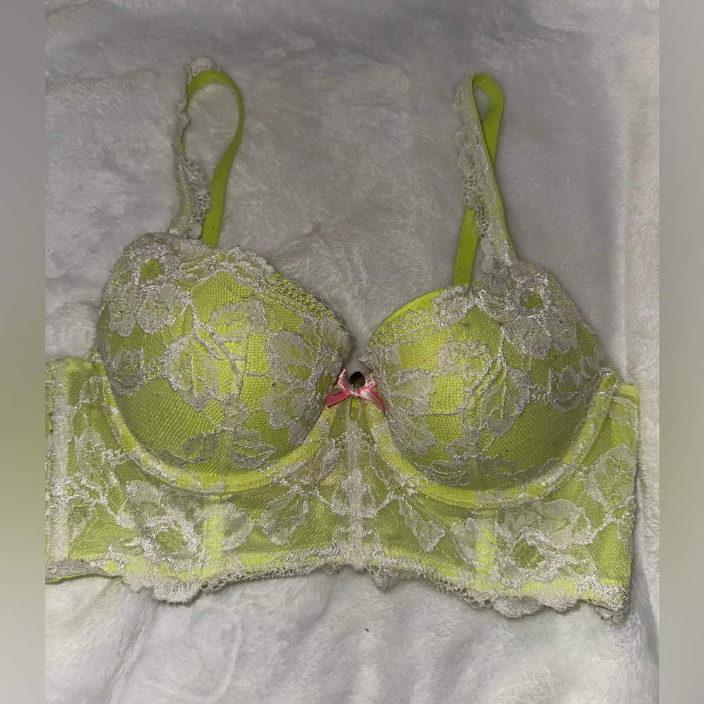 Victoria's Secret, Lace Underwire Bra in Lime Green
